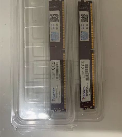当时买来打游戏的 两条4G发现不够用 买了...