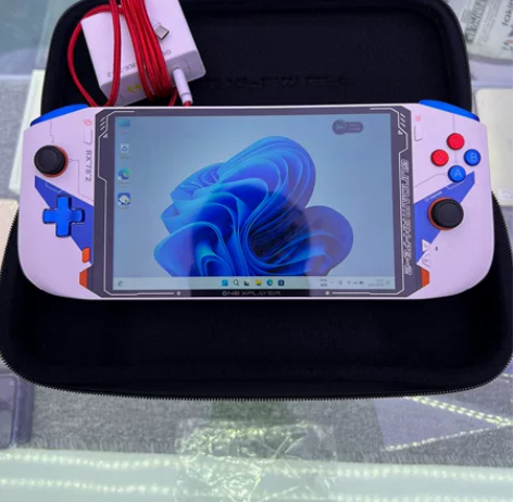 壹号本mini高达版游戏掌机12代酷睿i7...