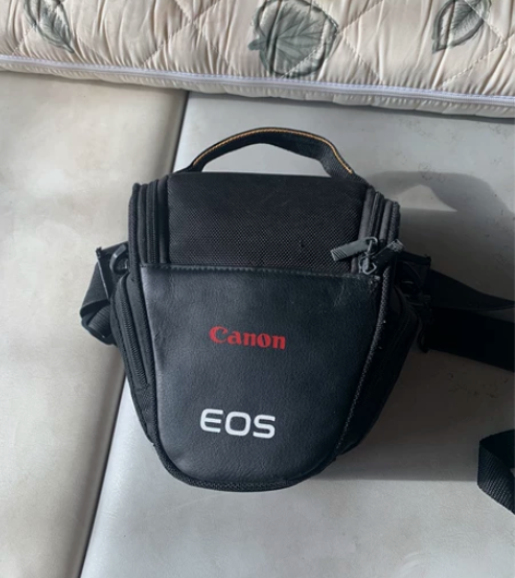 老古董佳能500D 单反相机，一切功能正常...