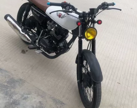 二手摩托车 本田复古125cc 车况极品拉...