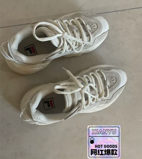 包邮#斐乐#坠火老爹鞋，专柜购买，轻便复古...