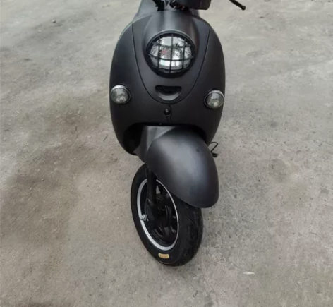 九成新二手电动车,有牌有证,二手爱玛雅迪台...