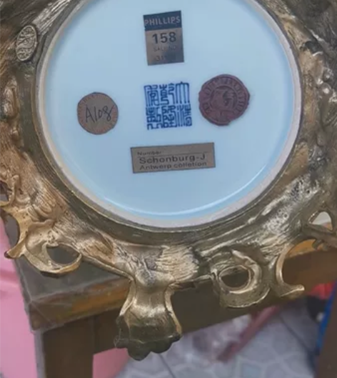 收到豆青单色釉双鱼瓶，早些年海外回流之物。...
