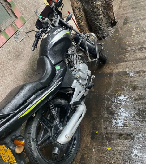 铃木摩托车125.,声音好,原装车号码齐,...