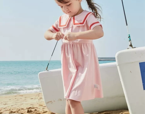 马卡乐童装2021夏新品女童海军领撞色设计...