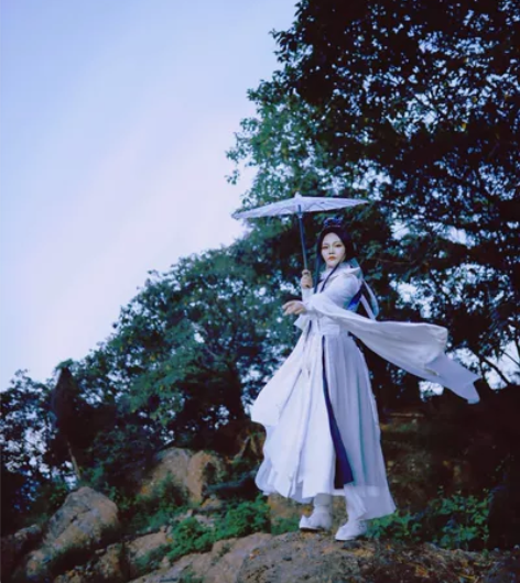 出剑三如图,衣服 悠窝窝家,只有衣服和头饰...