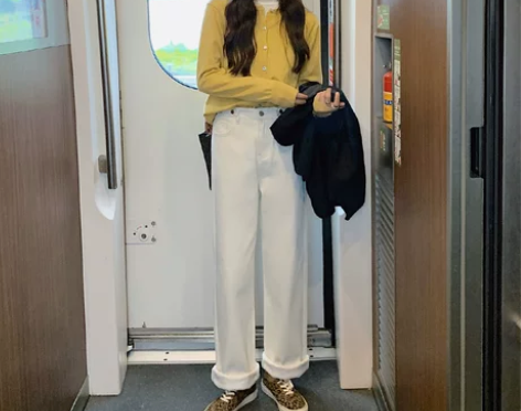 加绒米白色直筒牛仔裤女秋冬高腰显瘦加厚阔腿...