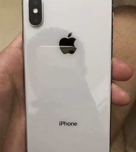 iPhonex 国行 64g 白色 换过电...