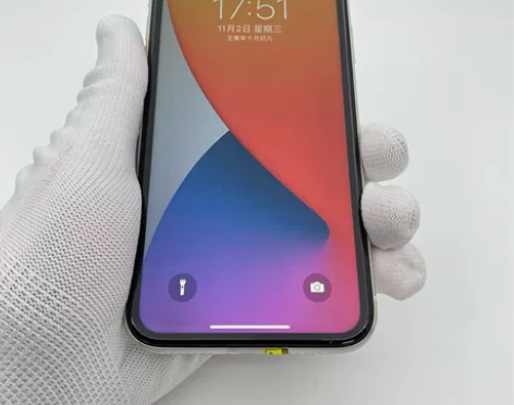 9成新苹果 iPhone 11 64GB白...