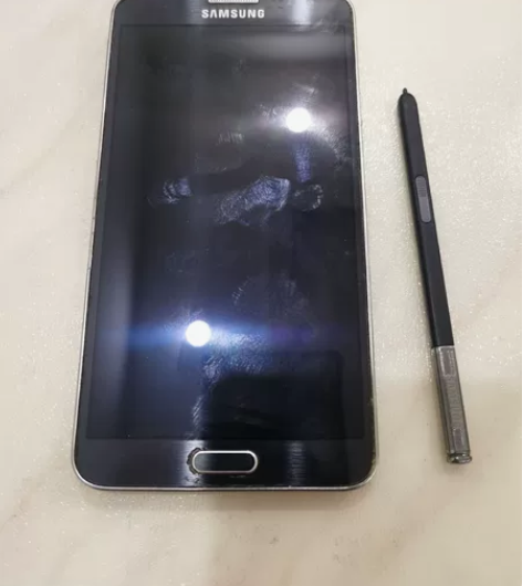 三星N7506V    带手写笔的，放的时...