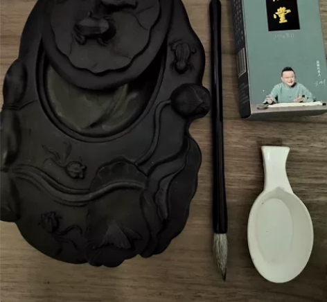 砚台+毛笔+水台+搁笔+笔洗，送墨水2瓶，...