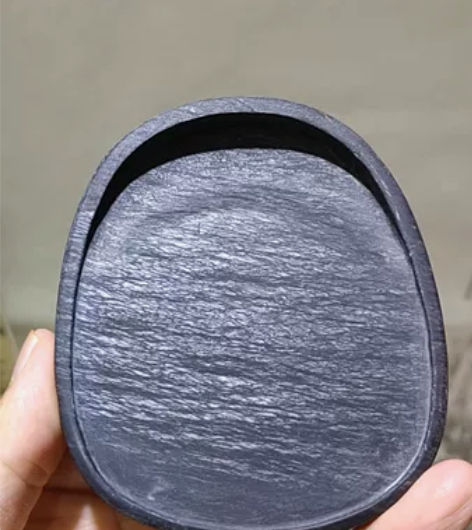 歙砚老坑，水蕨坑牛毛纹，4寸老厂砚，非常纯...