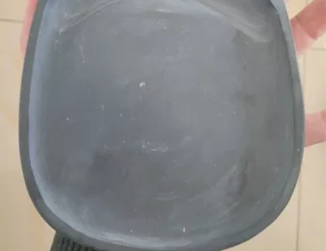 歙砚星子坑新鲜出炉，实用器，质地细腻温润，...