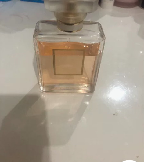 coco小姐香水。 感兴趣的话点“我想要”...