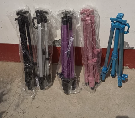 清仓处理一批手摇画架，全新未拆封 黑色29...