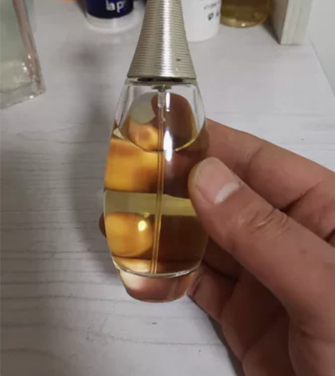 迪奥真我香水50ML,品相如图,余量如图,...