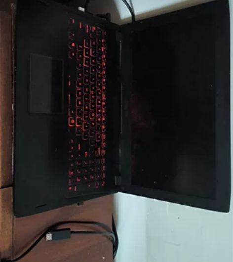 华硕飞行堡垒电脑，用了三年多不用了，机器正...