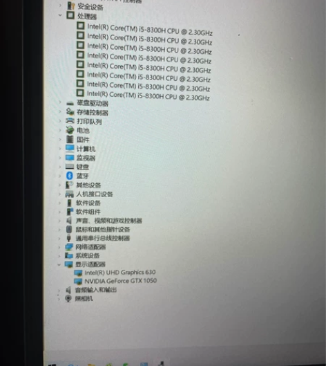 《缺钱出》设计师自用一手设计笔记本电脑，机...
