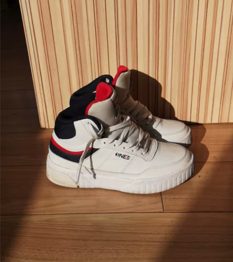 9.9新361度高帮运动鞋，正品，35码，...