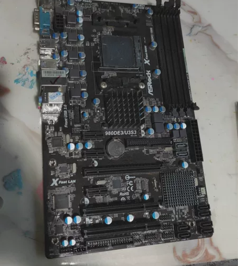 华擎980DE3/U3S3主板 实图拍摄，...