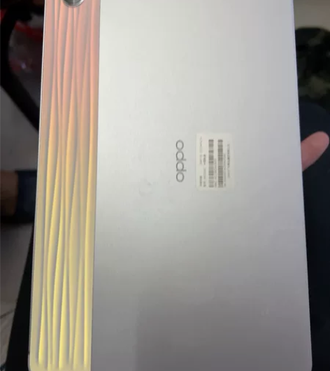 OPPO平板99新原价2800入手不到三天...