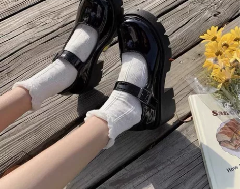 厚底玛丽珍鞋仅试穿 感兴趣的话点“我想要”...