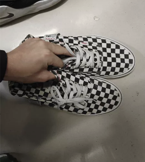 vans，范斯棋盘格，43码实体店入，69...
