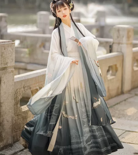 滕王阁汉服 烟青色【包邮】 全新仅拆封 标...