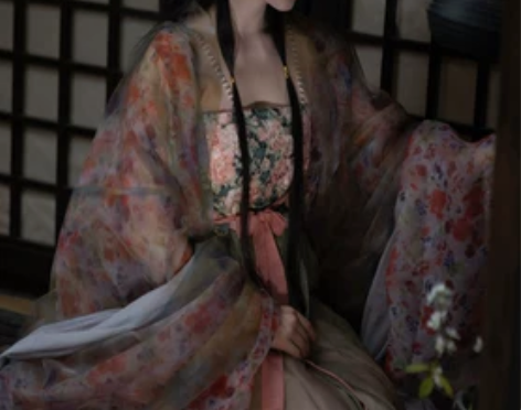 ?司南阁原创【洛神花事】汉服女唐制诃子裙印...