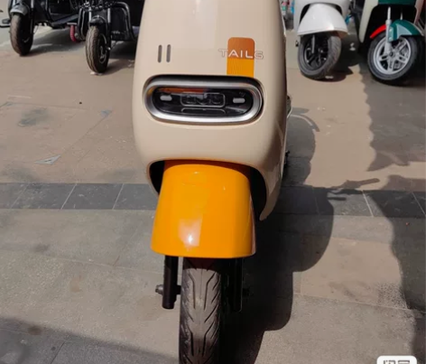 台铃电动车 台铃标兵 72伏23安石墨烯电...