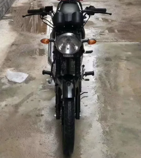 雅马哈天剑二手摩托车，精品车子一台，发动机...