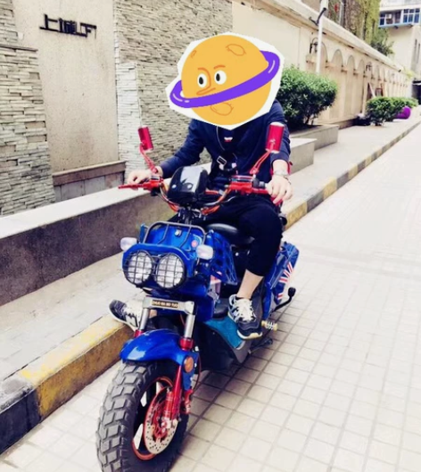 36代祖玛电动车电瓶车电摩1200W踏板电...