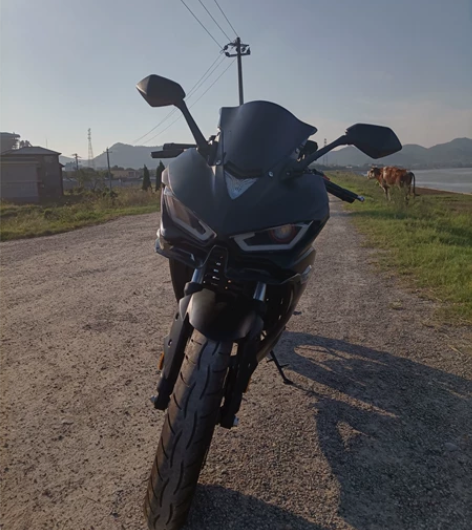 出手九成新宗申摩托车一辆，200cc，15...