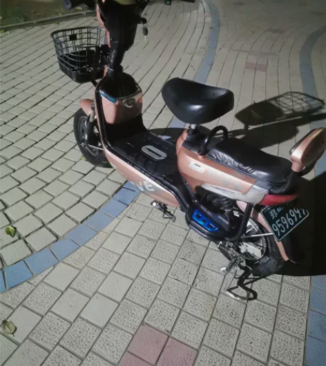 电动车 续行20多公里 感兴趣的话点“我想...