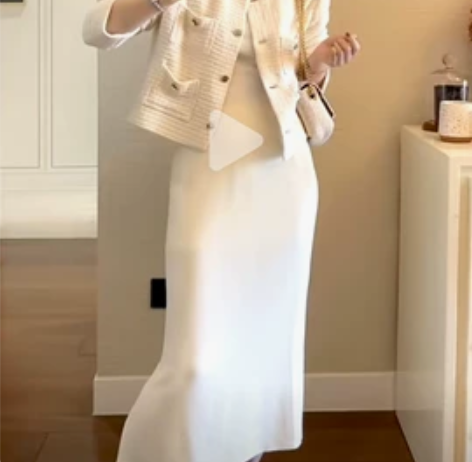 Ms MIN米白拉链侧衩铅笔裙 4码，全新...