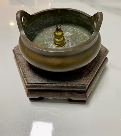 自用闲置,冲天耳纯铜熏香炉底座香插一套78...
