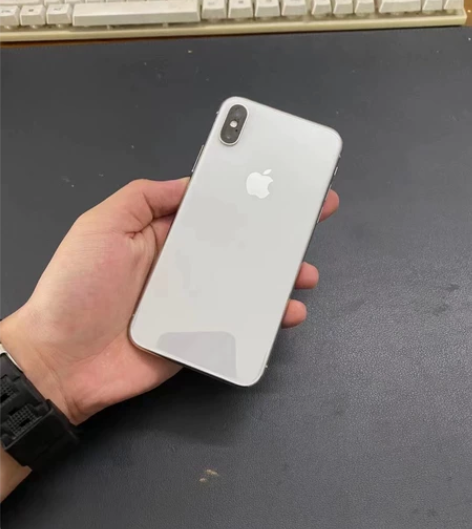 女生自用iPhone X ，全网通，256...
