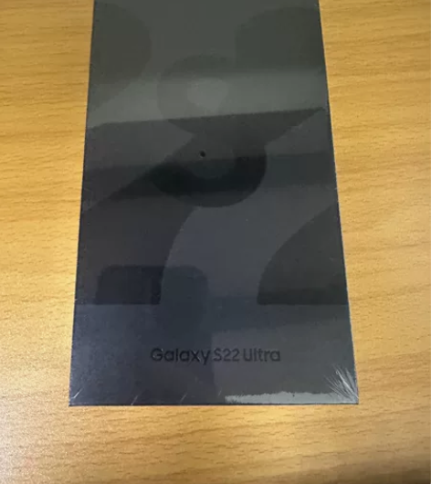 三星Ｓ22uitra    12+256G...