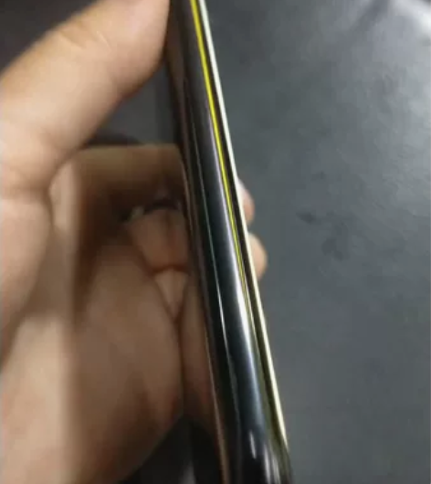 三星s8+。6+128.屏幕全好，没烧屏。...