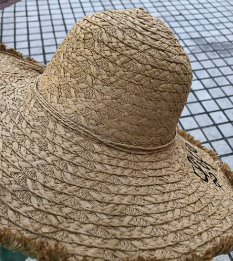 沙滩帽遮阳帽草帽海边帽 在三亚旅行买的，就...