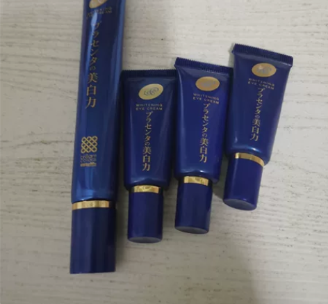 明色眼霜，买了2套，出一套，正装25克全新...