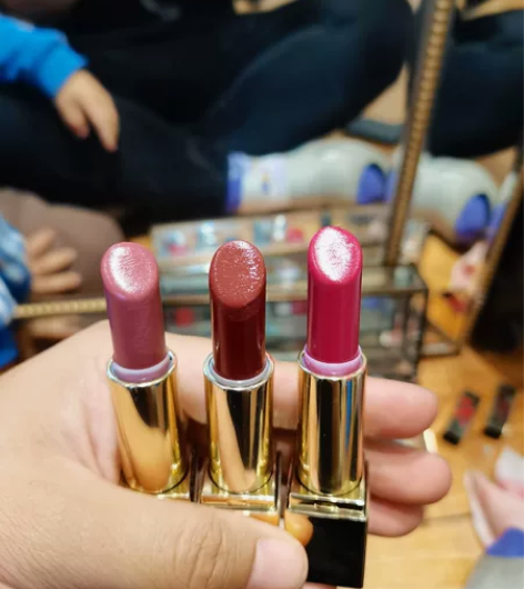 雅诗兰黛口红三管 感兴趣的话点“我想要”和...