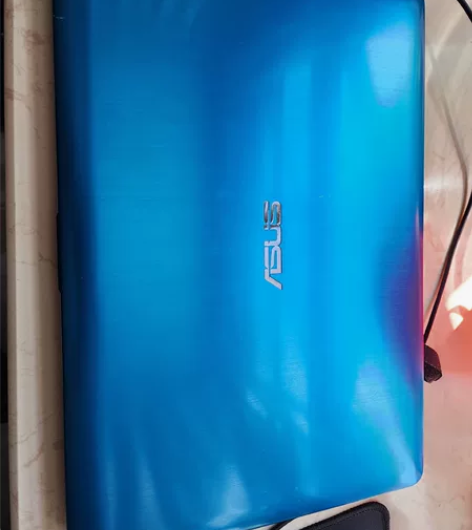 华硕笔记本电脑，i7处理器，676g内存，...
