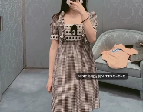 缪家2022年清新可爱收腰显瘦气质泡泡袖方...