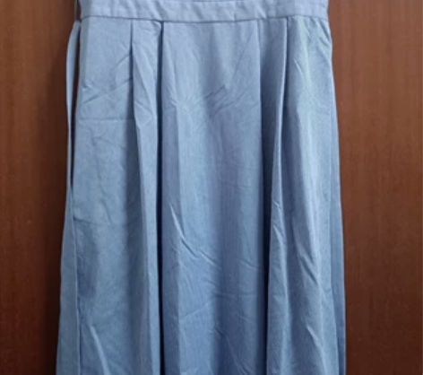 易菲连衣裙，全新带吊牌 xl胸围100，肩...