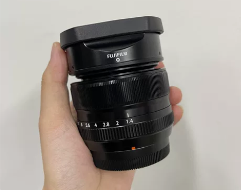 富士35-1.4镜头，成色99新，如图所见...