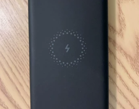 小米无线充电宝，实体店购买，闲置出售，包装...