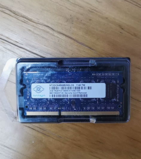 NANYA南亚科技2G内存条，DDR3，1...