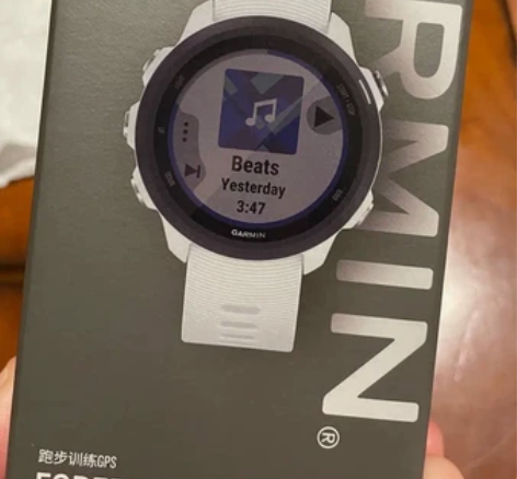 佳明(GARMIN)跑步手表Forerun...