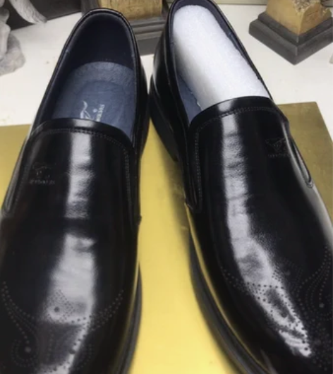 全新七匹狼男鞋布洛克。特价包邮处理。实物拍...